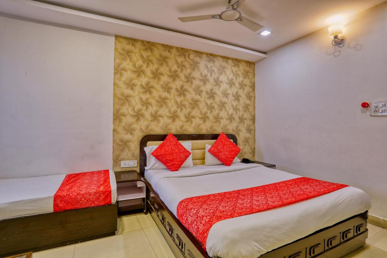 Hotel Galaxy Indore Exterior foto
