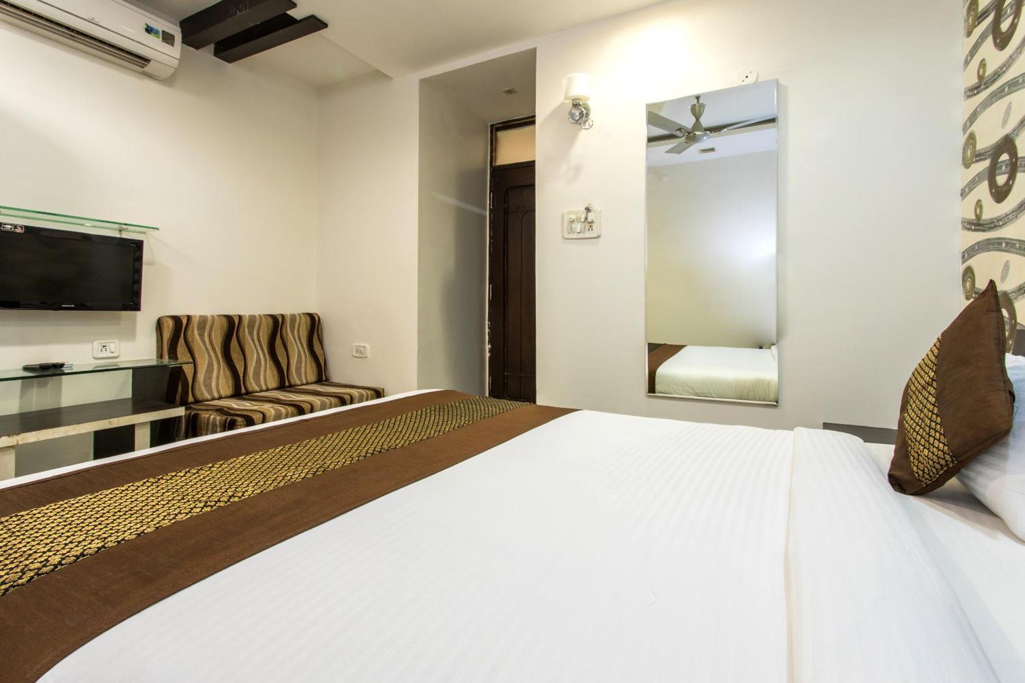 Hotel Galaxy Indore Exterior foto